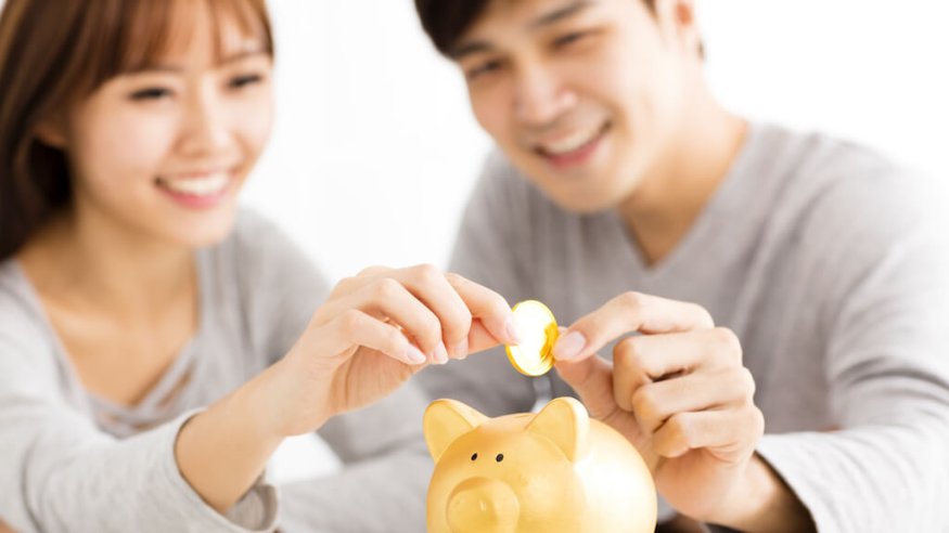 How to save money ahead of the holidays